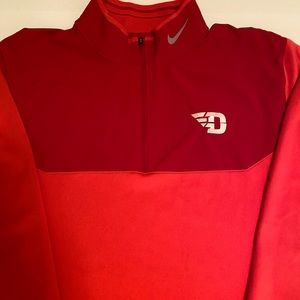 Dayton Flyers Nike Golf 1/4 zip. UD